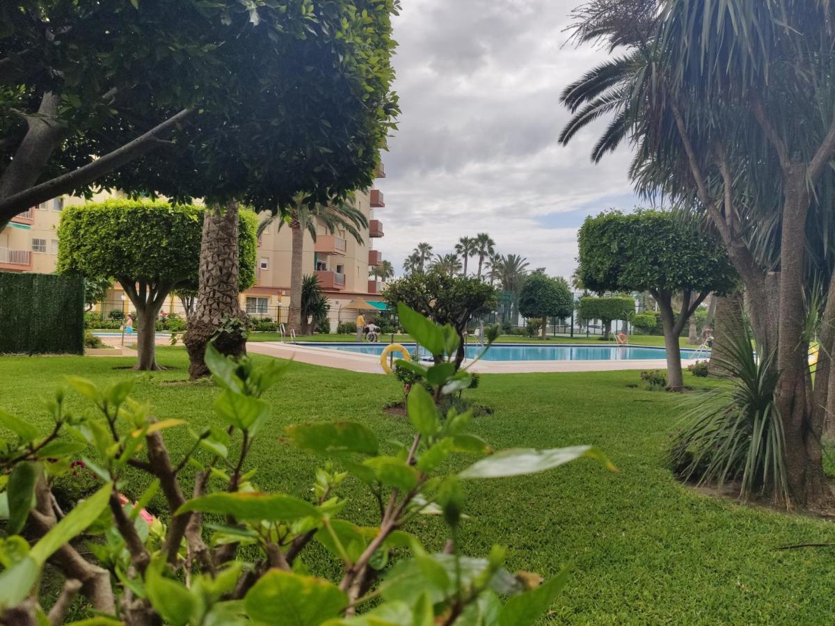 Apartamento Tropicana 1° Linea 阿尔姆尼卡 外观 照片