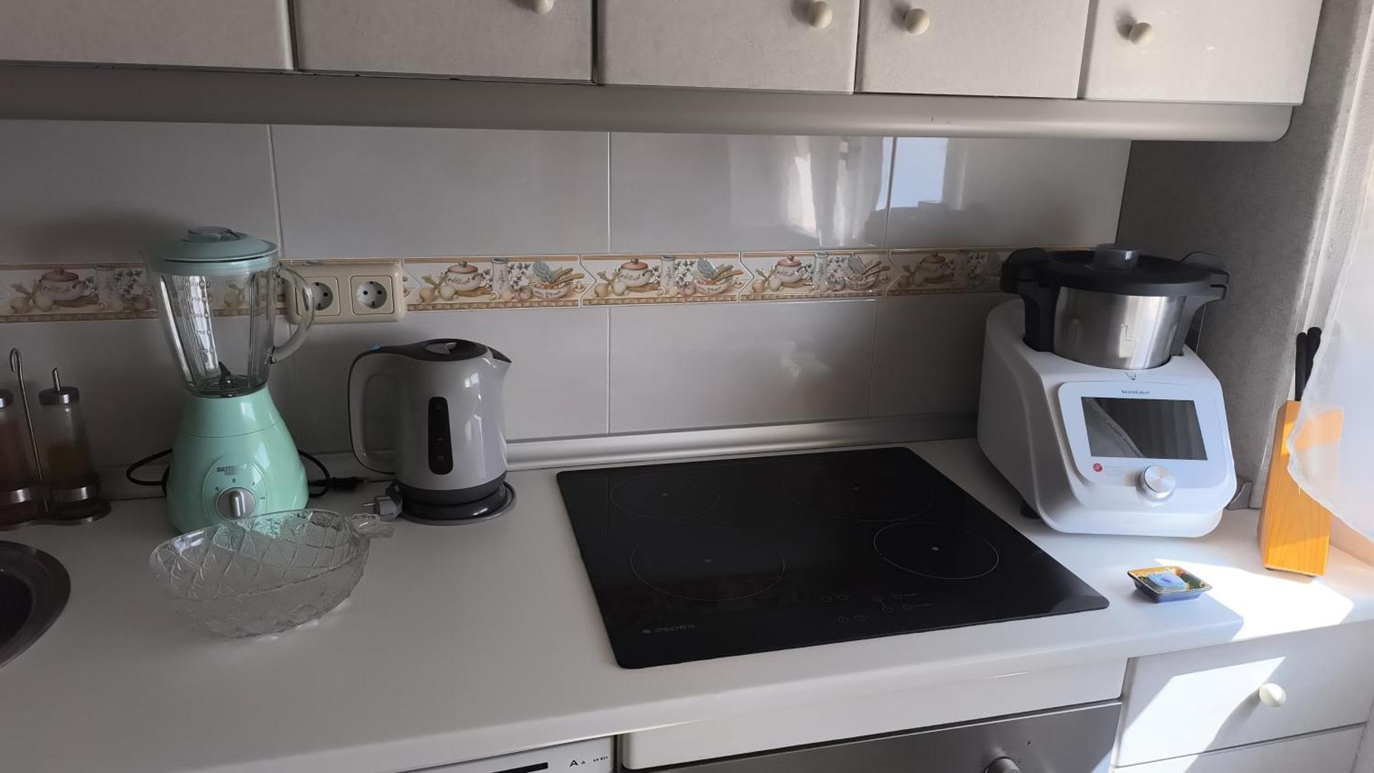 Apartamento Tropicana 1° Linea 阿尔姆尼卡 外观 照片